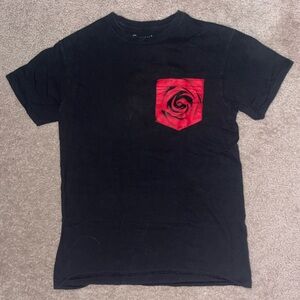 Used Men’s Small Empyre Rose Pocket Black Shirt